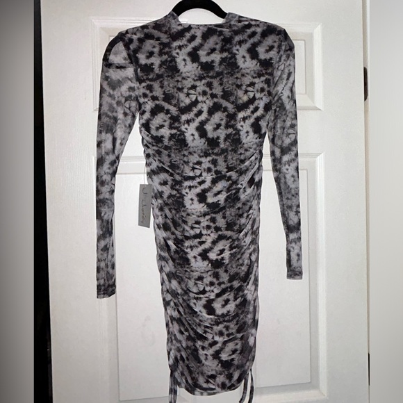 Mesh dress with underlining - Picture 3 of 6